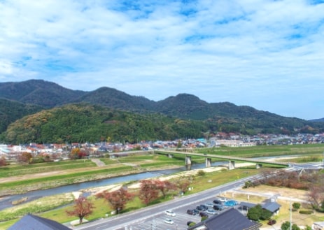 地域に密着して57年。家づくりを熟知した工務店ならではのご提案を。